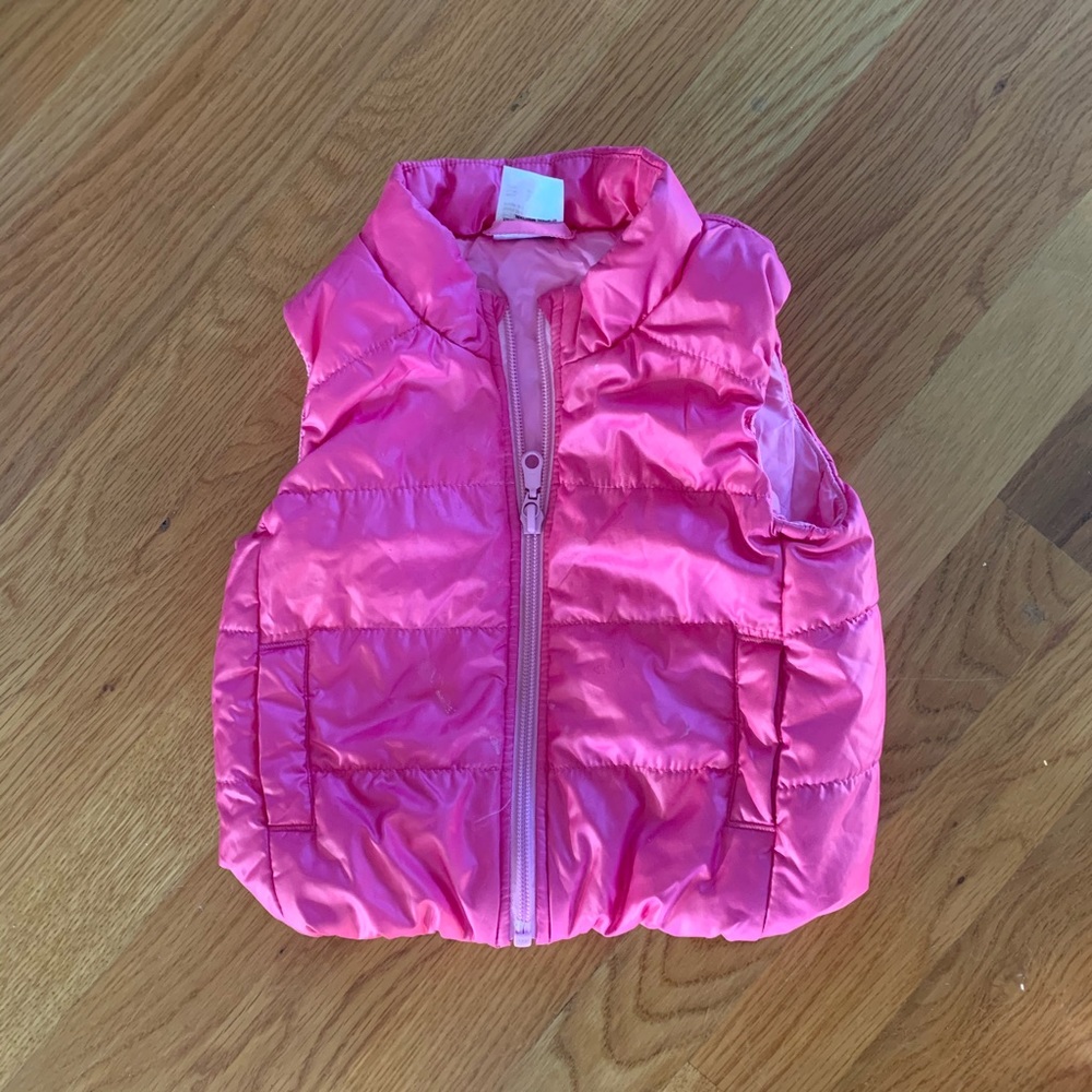 Uniqlo baby pink vest - 9-12 mo